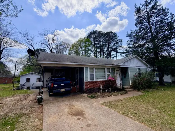 1561 Boone St., Tupelo, MS 38804