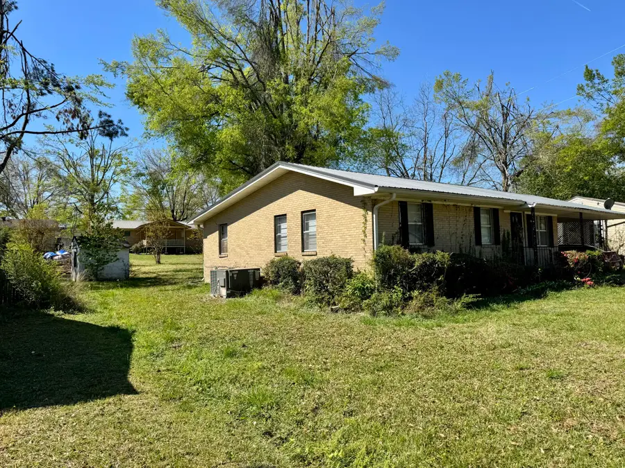 109 Colonial Dr., Booneville, MS 38829 - #2