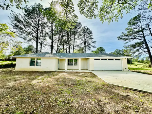 5249 Raymond Ave., Tupelo, MS 38801