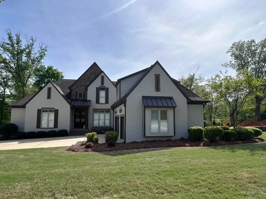 119 Rock Creek Dr., Tupelo, MS 38801 - #2