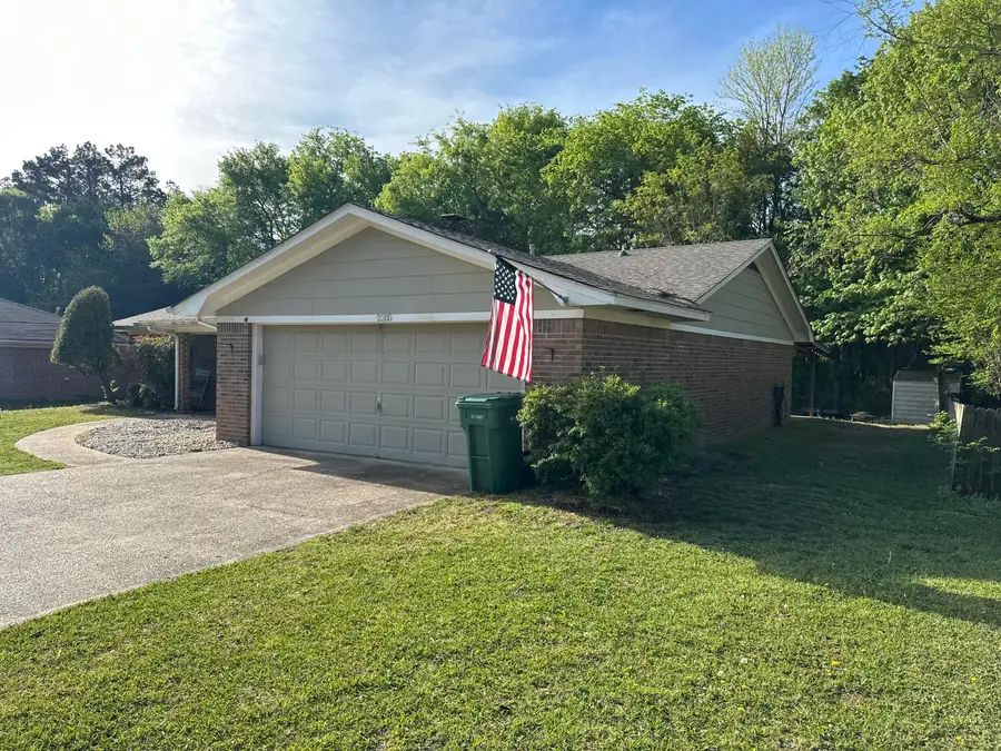 2205 Rosewood St., Tupelo, MS 38801 - #3