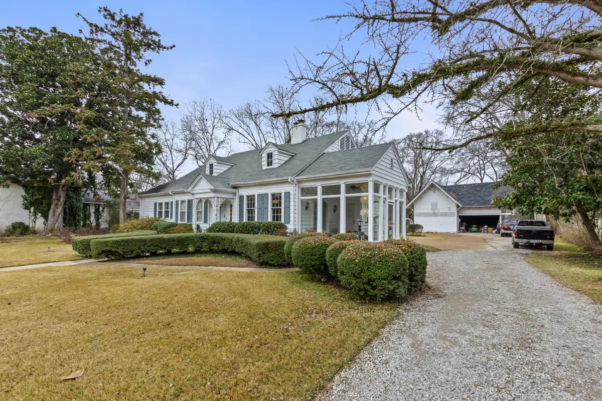 800 W Commerce, Aberdeen, MS 39730 - Image #1