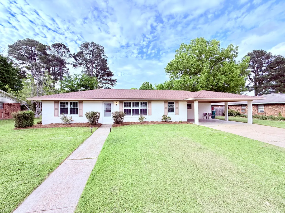2608 Pemberton Ave., Tupelo, MS 38801 - #1