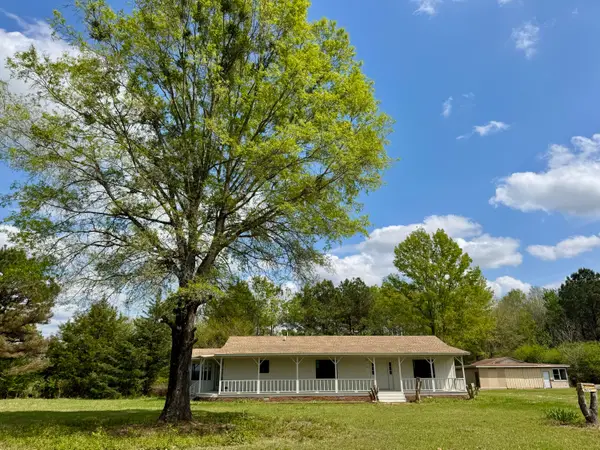 60014 4th St., Smithville, MS 38870