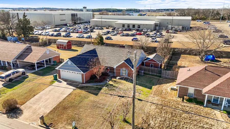 809 W Bay Cr., Tupelo, MS 38801 - Image #2