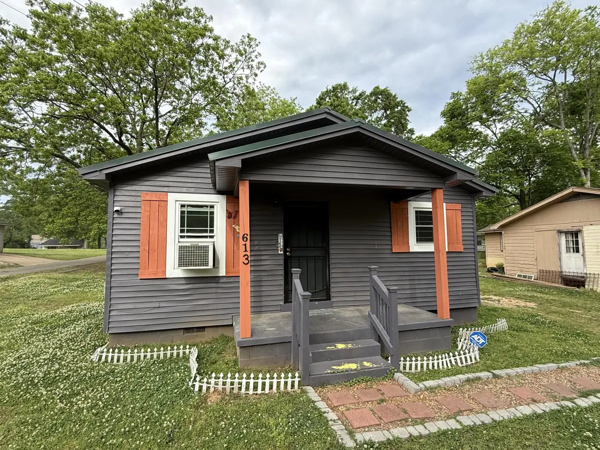 613 Carlisle St., New Albany, MS 38652 - #1