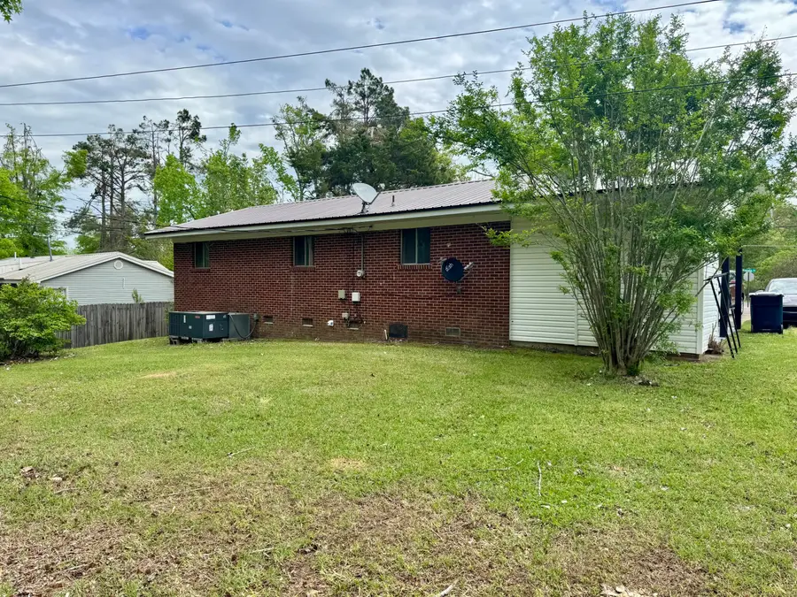 205 Magnolia Dr., Booneville, MS 38829 - #3