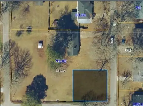 108 Clyde St., Booneville, MS 38829