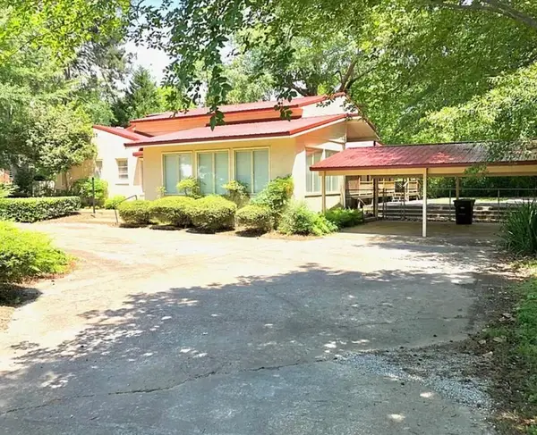 302 N Jackson St., Calhoun City, MS 38916