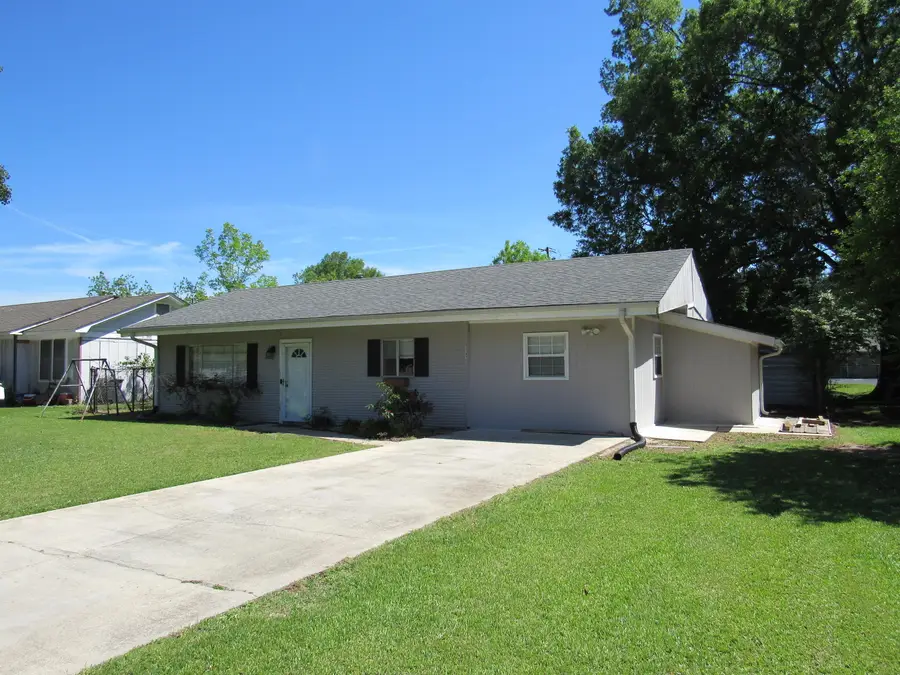 1102 Poplar St., Amory, MS 38821 - #2