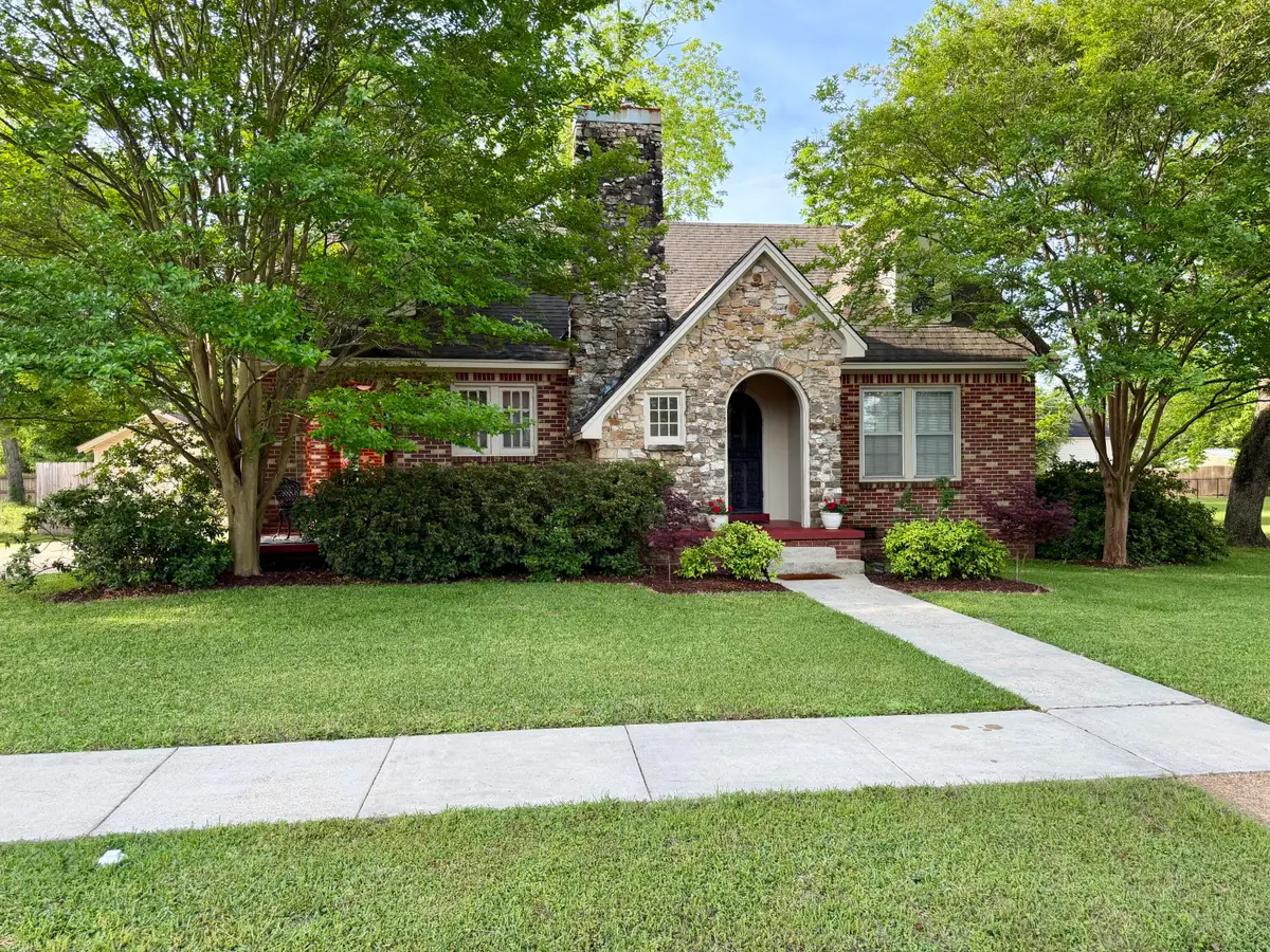 704 S 3rd Ave., Amory, MS 38821 - #1