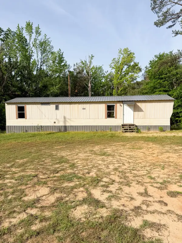 1185 Hwy 355, Etta, MS 38627