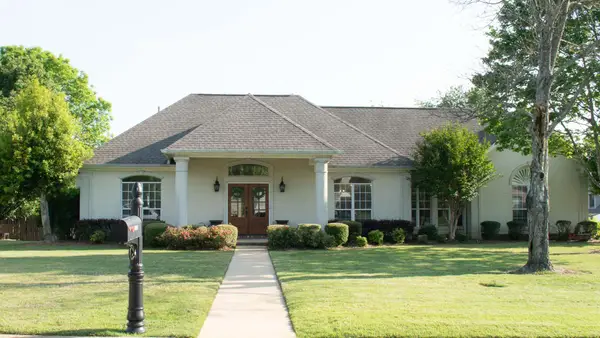 4591 Meadow Ridge Dr., Tupelo, MS 38801