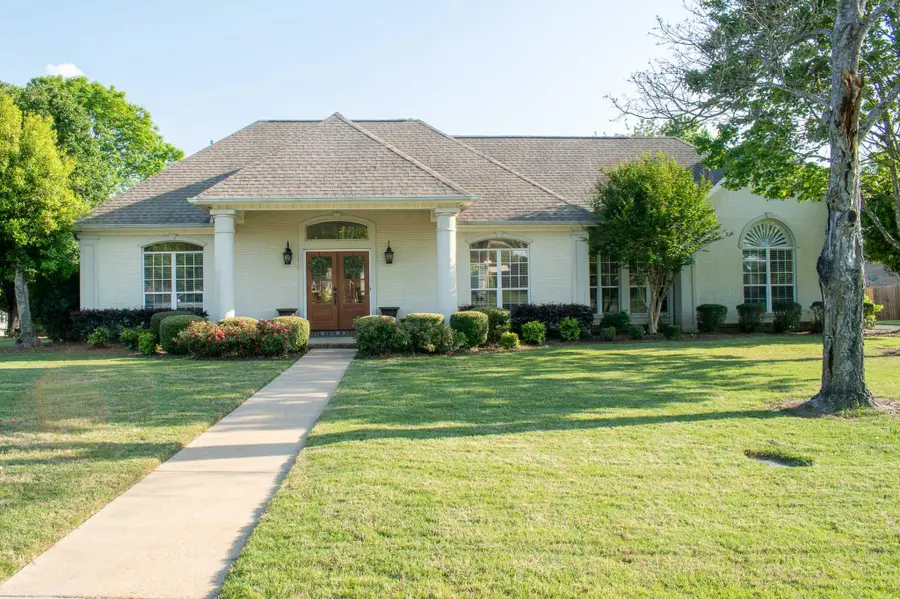 4591 Meadow Ridge Dr., Tupelo, MS 38801 - #2