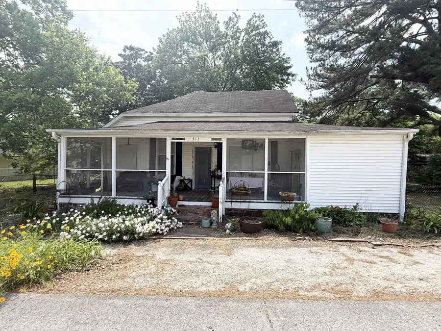 512 S Broadway St., Tupelo, MS 38804 - #3