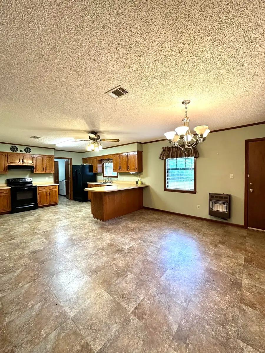 1016 East Main Street, Fulton, MS 38843 - #3
