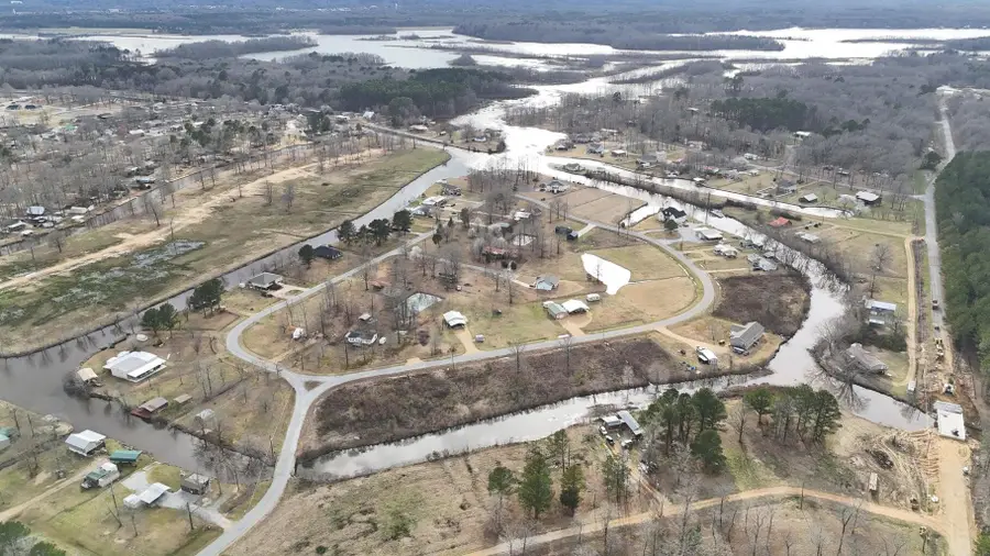 Lot #32 Indian Island Cr., Aberdeen, MS 39730 - #2