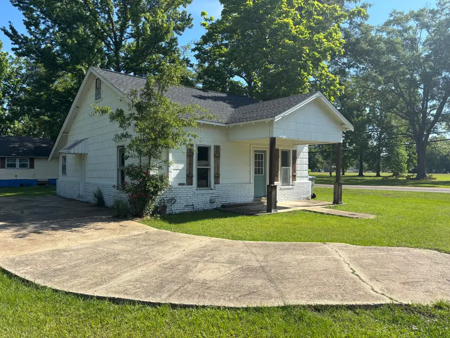 807 Bankhead Ave., Amory, MS 38821 - #2