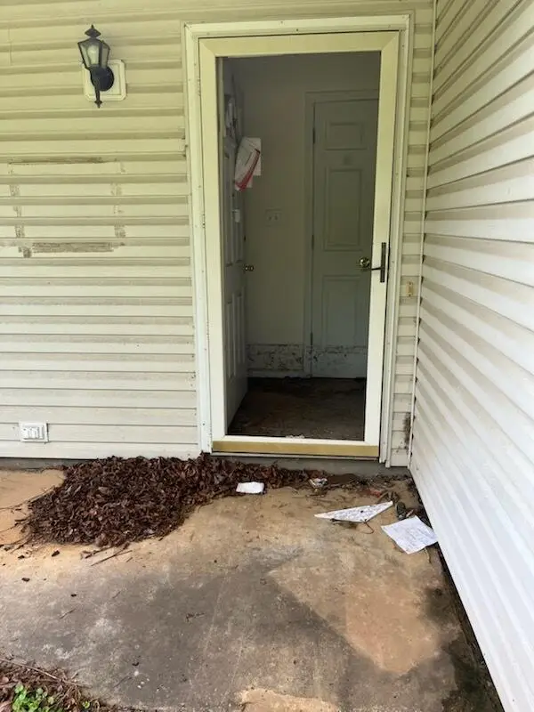 25 Central Ave., Ecru, MS 38841 - #2