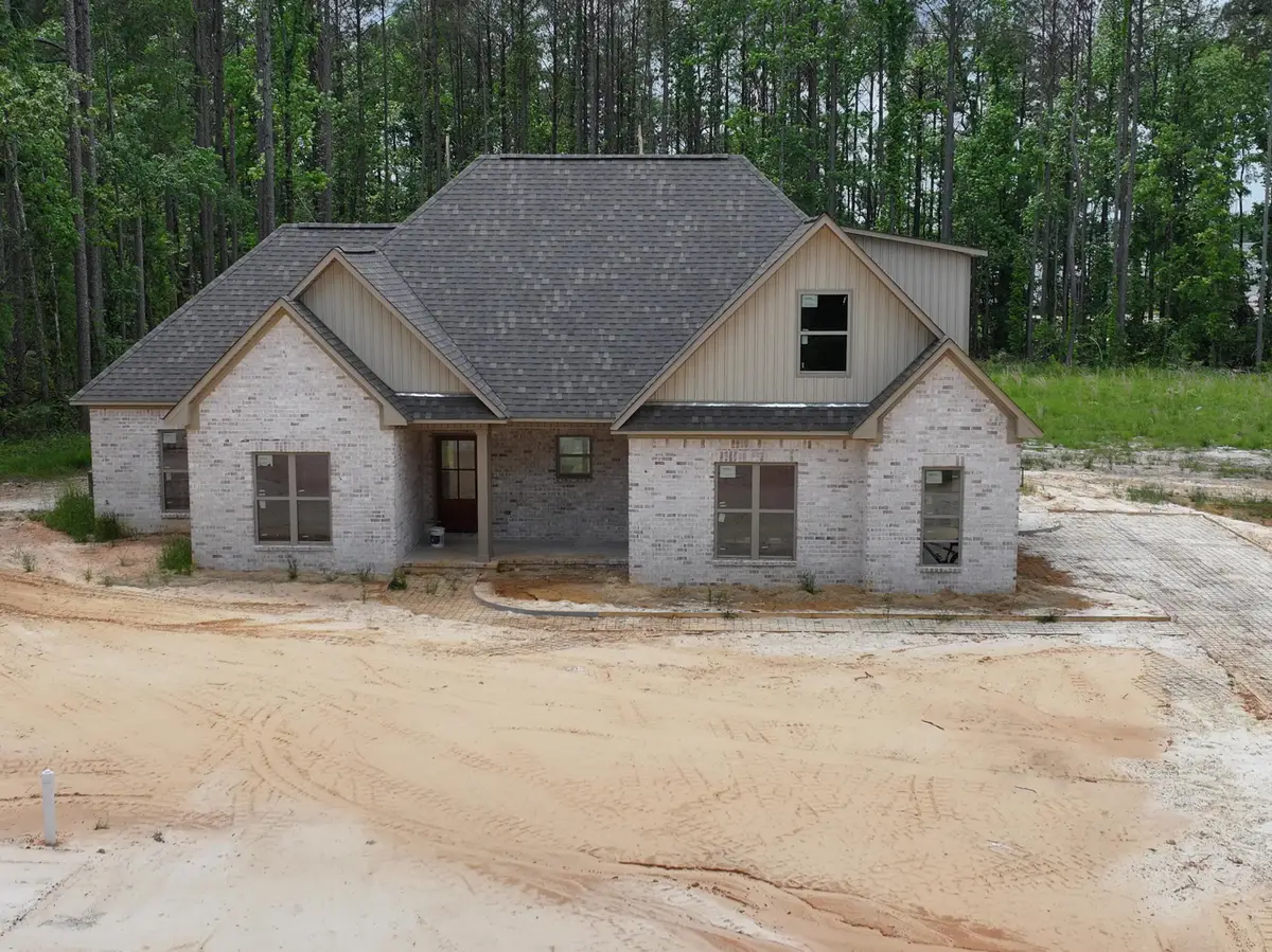 1329 Moss Hill Dr., New Albany, MS 38652 - #1