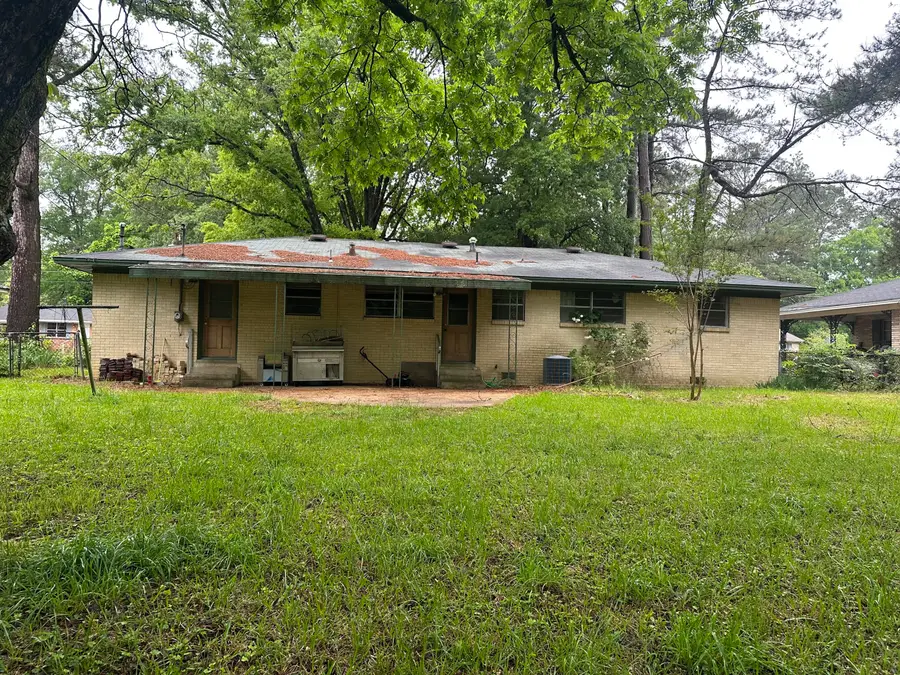 608 Maynard Dr., Tupelo, MS 38801 - #2
