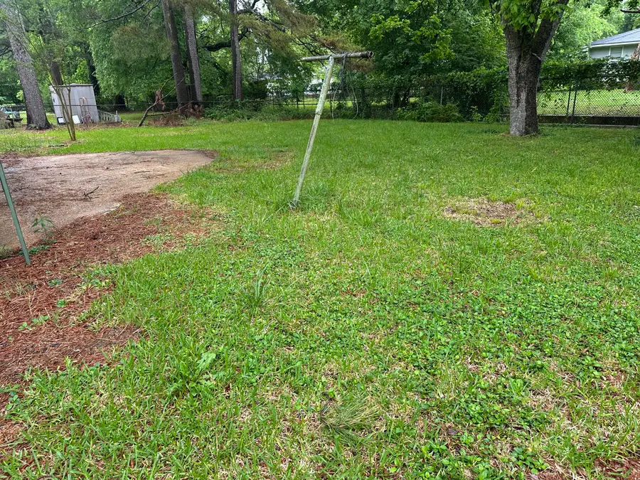 608 Maynard Dr., Tupelo, MS 38801 - #3