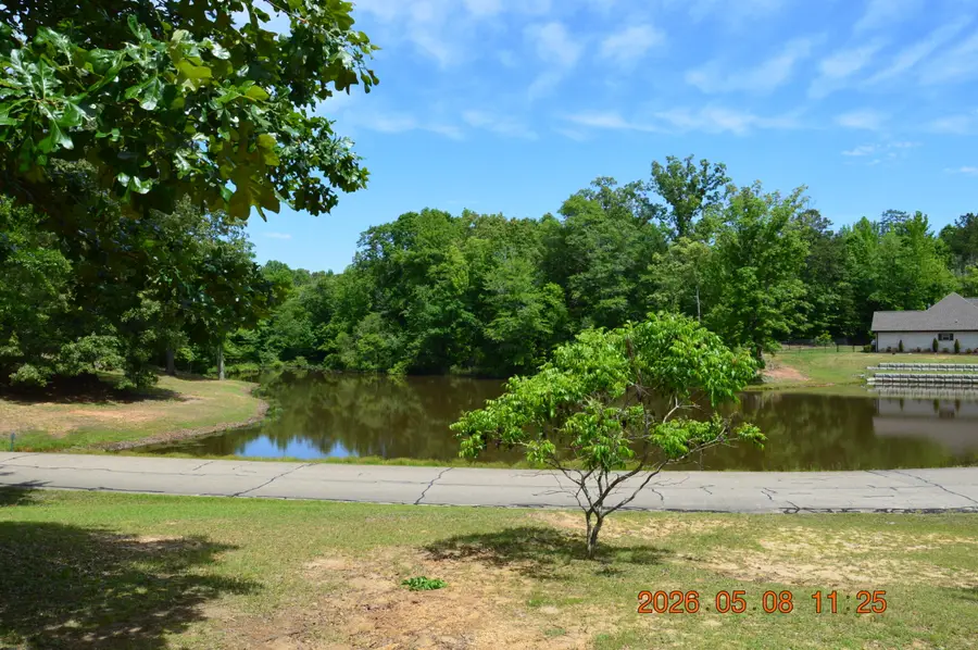 103 Lake Forest Cv., Saltillo, MS 38866 - #3