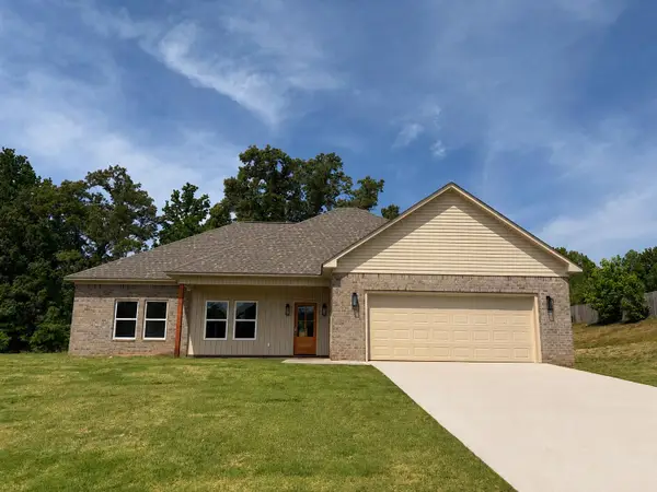 185 Olde Towne Dr., Pontotoc, MS 38863