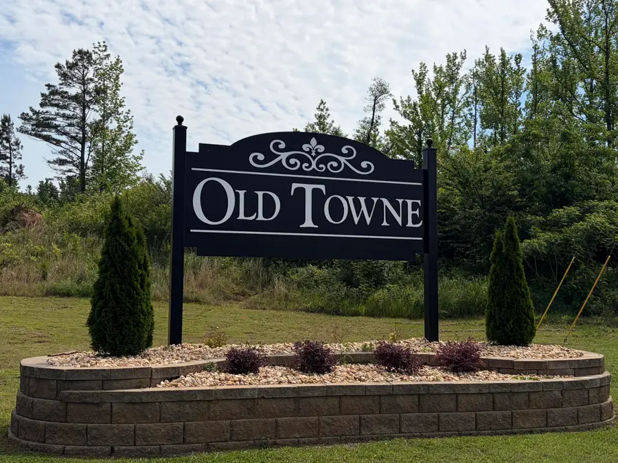 185 Olde Towne Dr., Pontotoc, MS 38863 - #2