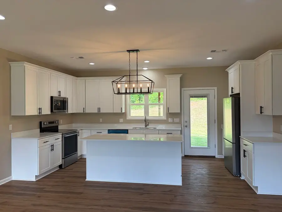 185 Olde Towne Dr., Pontotoc, MS 38863 - #3