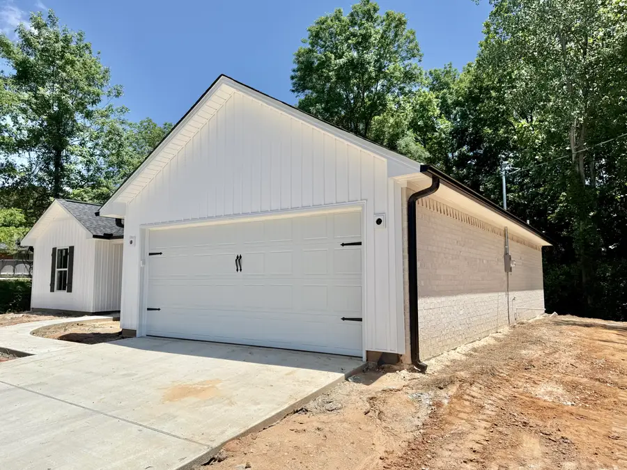 3627 Craigmont, Tupelo, MS 38801 - #2