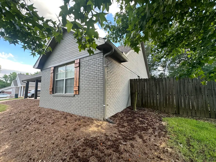 6 Dove Cr., Blue Springs, MS 38828 - #3
