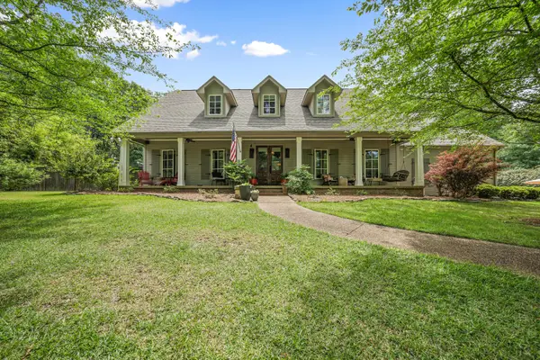 2924 Lakeshire Dr., Tupelo, MS 38804