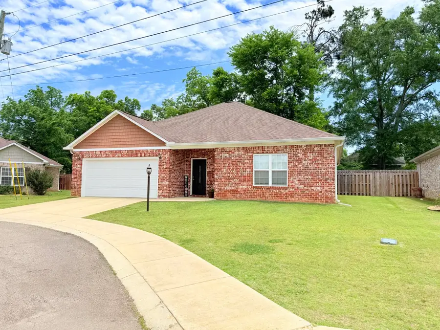 110 N Magnolia Place, Pontotoc, MS 38863 - #3