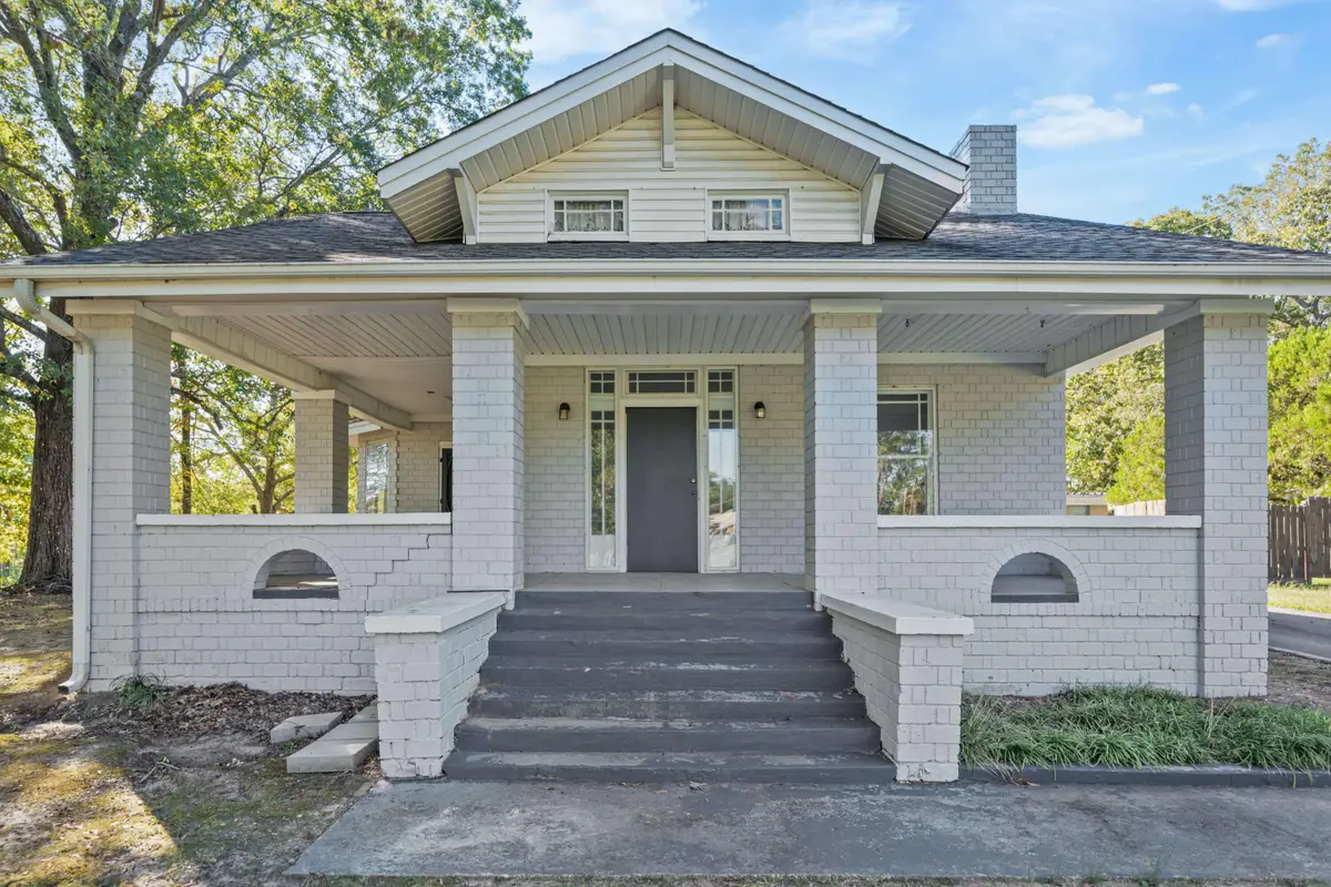 302 Foster Park Dr., Booneville, MS 38829 - #1