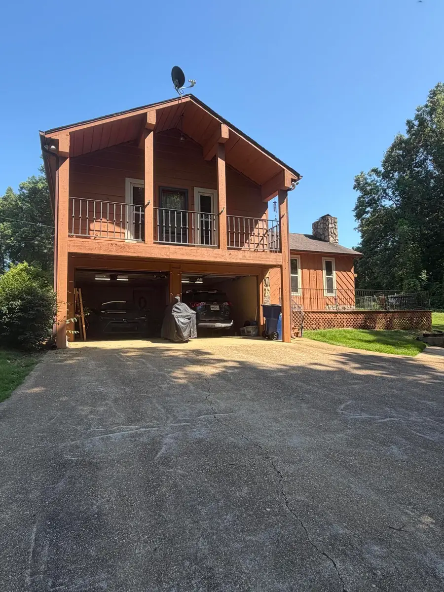 304 Windbrook Cv., Pontotoc, MS 38863 - #2