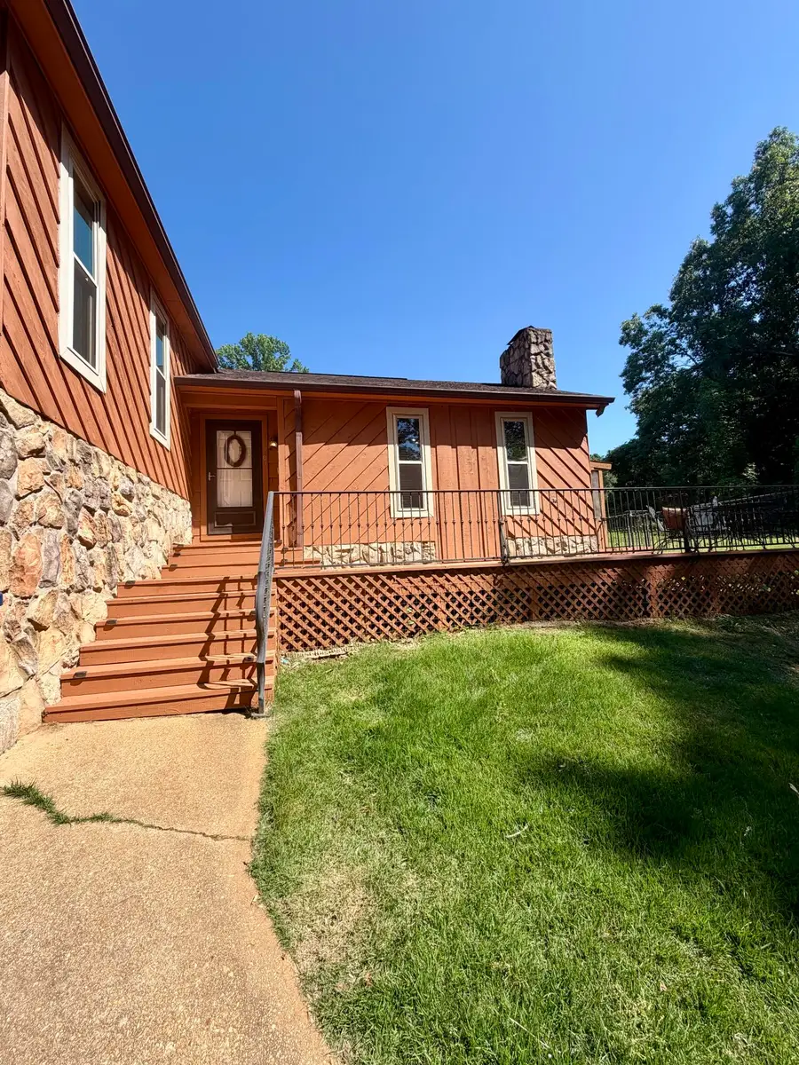 304 Windbrook Cv., Pontotoc, MS 38863 - #3