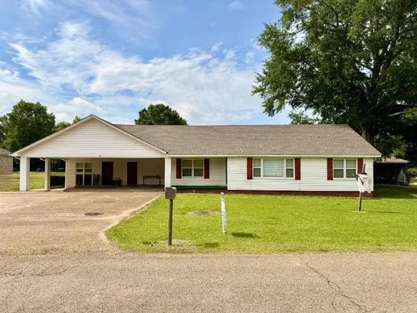 607 Academy St., Okolona, MS 38860