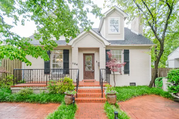 134 Robins St., Tupelo, MS 38804