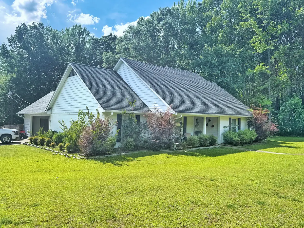 1110 Segars Dr., Iuka, MS 38852 - #1