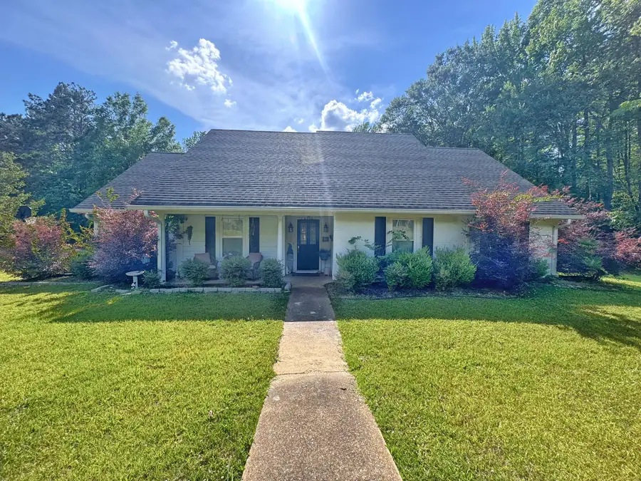 1110 Segars Dr., Iuka, MS 38852 - #2