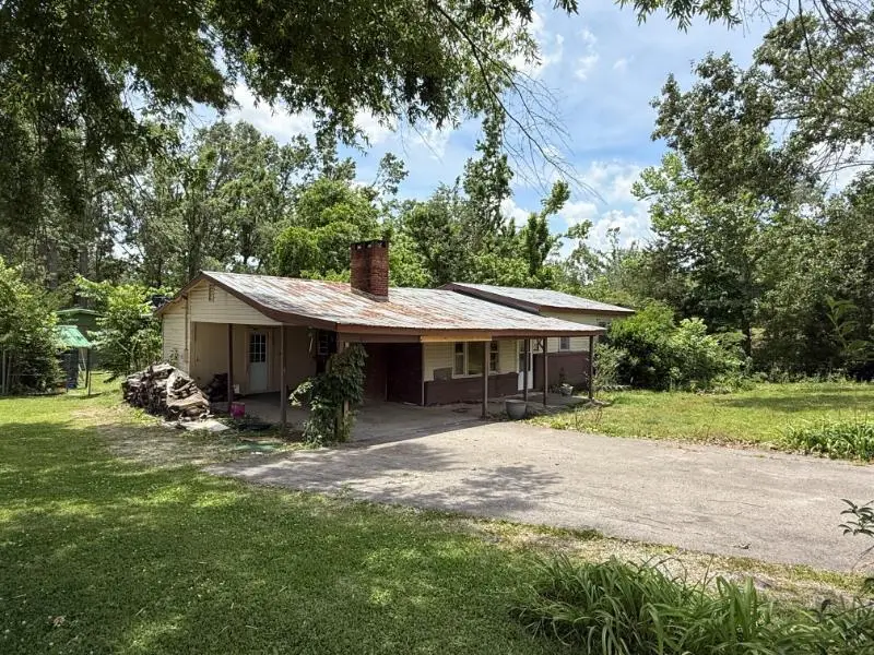 43 School St., Rienzi, MS 38865 - #2