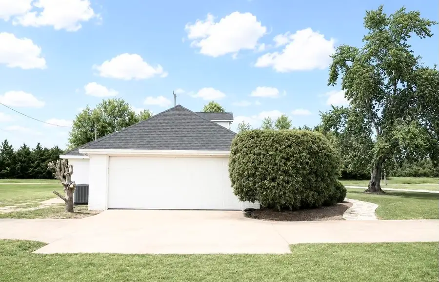 1002 Georgia Ln., New Albany, MS 38652 - #2