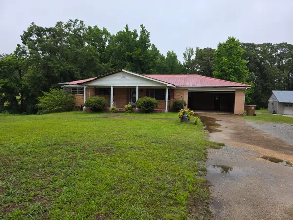 424 Cemetery Road, Baldwyn, MS 38824