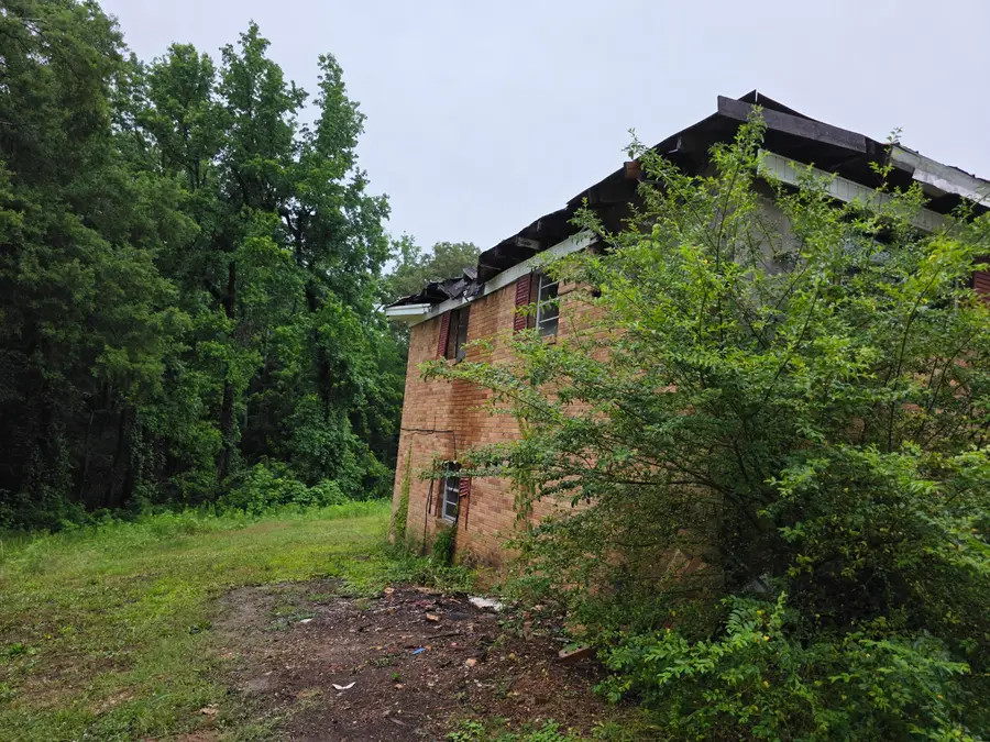 424 Cemetery Road, Baldwyn, MS 38824 - #3