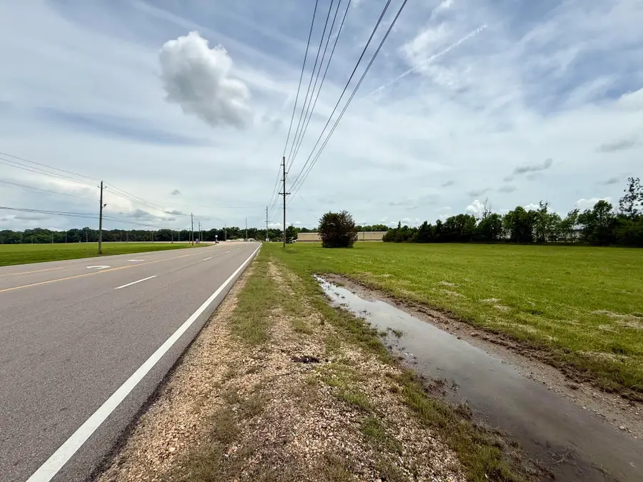 4.02 Ac, Cliff Gookin Blvd., Tupelo, MS 38801 - #3