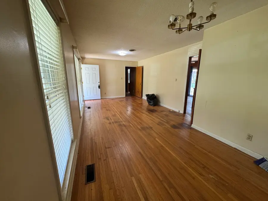 405 Ray St., New Albany, MS 38652 - #2