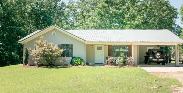 193 Road 1390, Mooreville, MS 38857