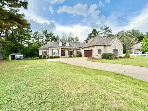 186 Timberlane Dr., Tupelo, MS 38801