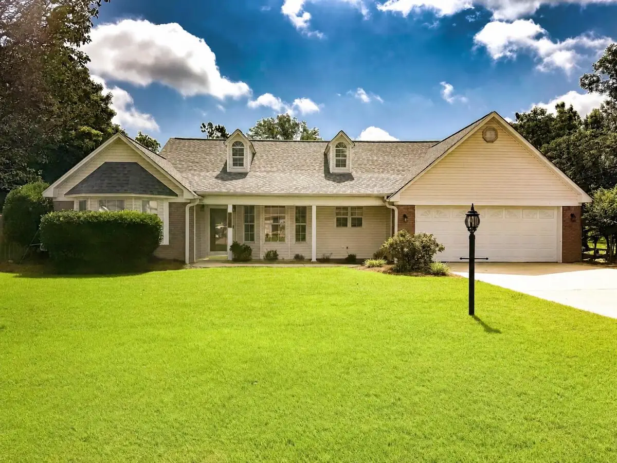 208 Ridgecrest Dr., Booneville, MS 38829 - #1